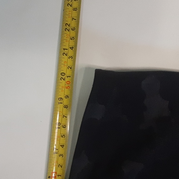 Sz 3X All in Motion Premium Elongate high rise 7/8 legging Black Camouflage - Picture 11 of 14